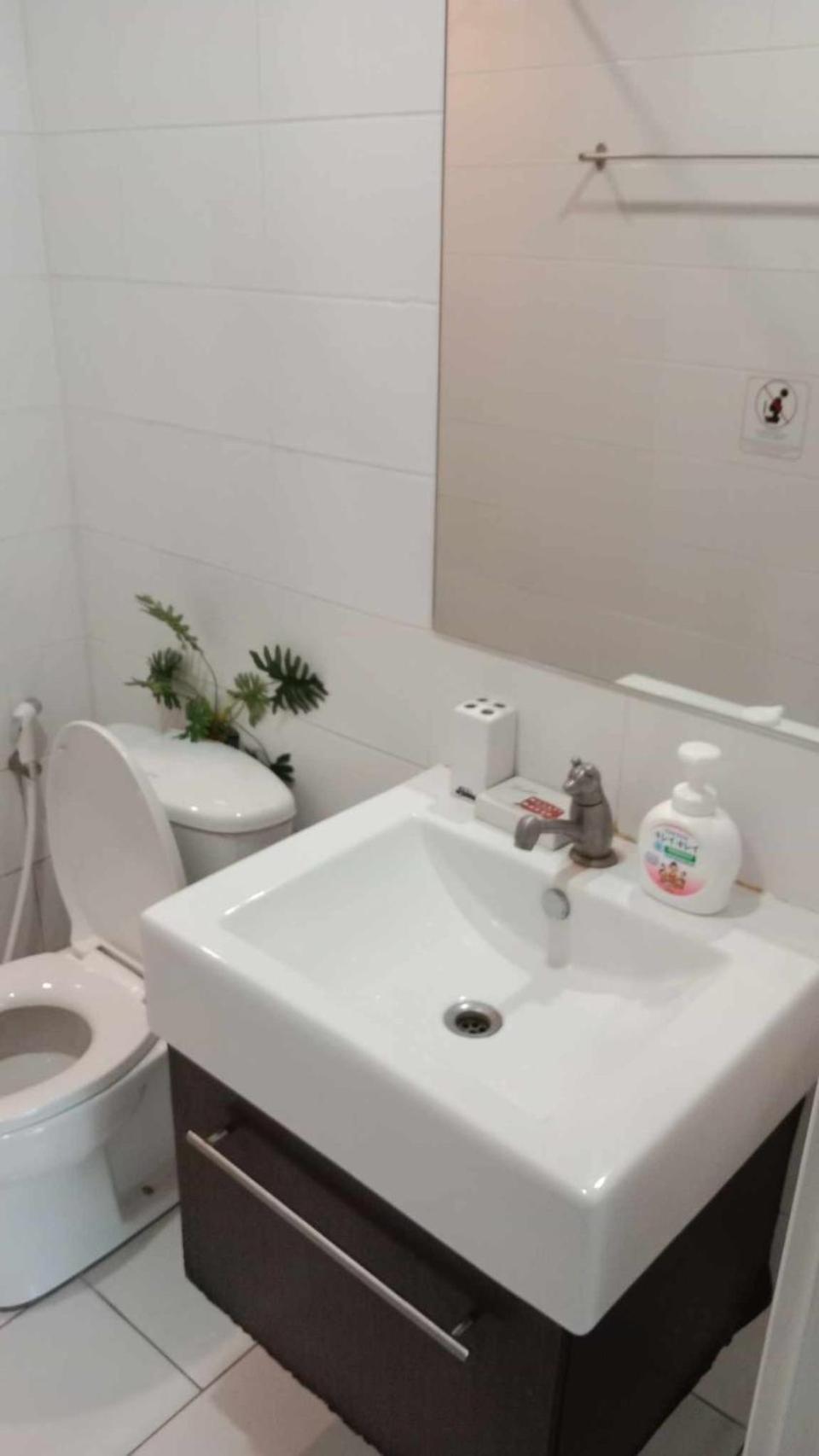 Ban Khlong Lat Bua Khao Otto Stay Bkk Airport 10 Mins, Near Malls & Night Market מראה חיצוני תמונה